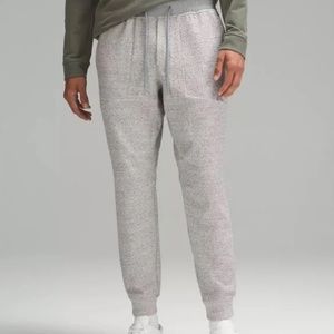 EUC Mens Lululemon At Ease Jogger